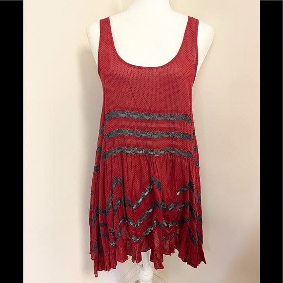 Beautiful Free People voile and lace mini dress! - Picture 2 of 9